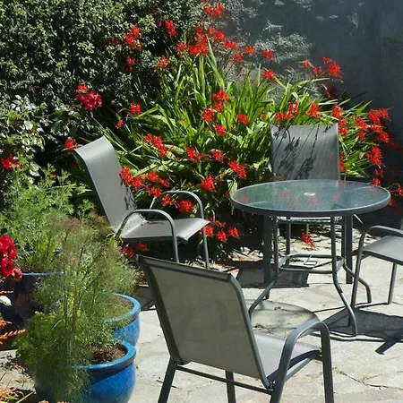 Cosy Seaside Baltimore