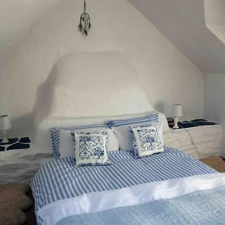 Cosy Seaside Baltimore Ballylinchy